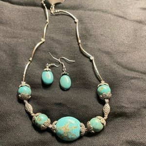 Turquoise necklace and earrings set